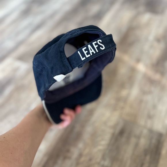 Toronto Maple Leafs Navy Baseball Hat - Corduroy Fabric - Picture 4 of 4